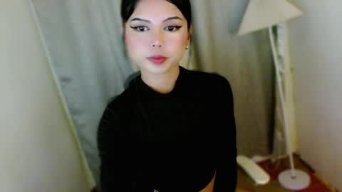 SEXY JULIA online show from October 24, 11:00 am