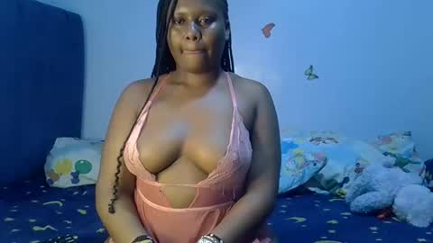 prettymel1 online show from April 18, 12:23 am