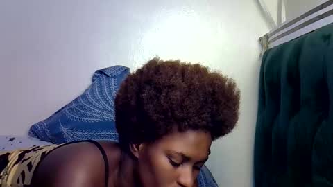 prettyshasha_ online show from September 13, 6:43 pm