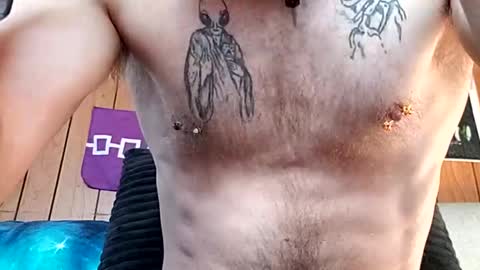 prettysolidd7 online show from February 22, 1:46 pm