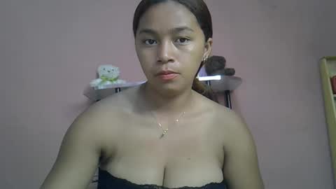 prettyy01 online show from March 29, 4:03 am