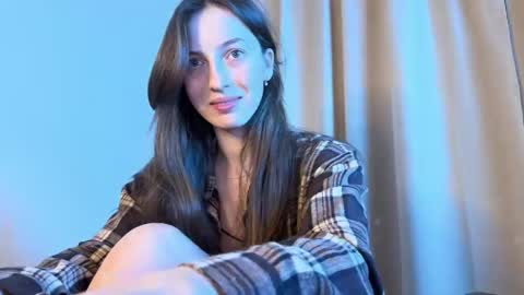 prettyyy_angel online show from April 20, 6:55 pm