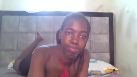 prettyzuzu online show from October 21, 9:58 am