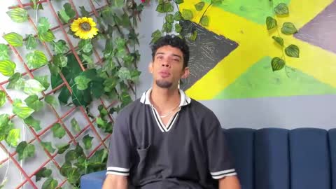 prince_arthur77 online show from November 4, 1:34 pm