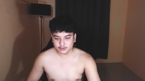 Snapshot of prince_killian chatting on October 21, 7:28 pm Killian online show from October 21, 7:28 pm