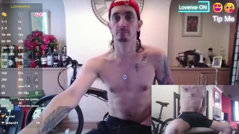 Riffraff online show from October 3, 10:56 am