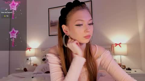 Princess Diana online show from March 29, 8:10 pm