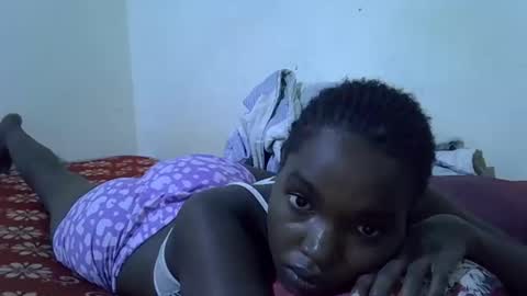 princess_scovia online show from May 3, 7:25 am