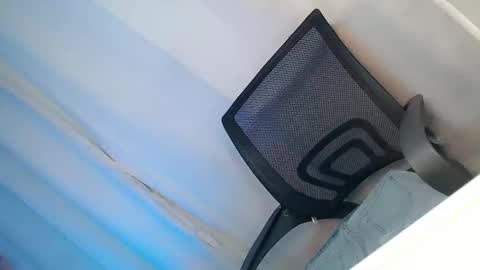 STELLA MAE online show from February 19, 3:33 pm