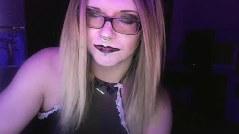 Princess Avery online show from January 17, 9:08 am