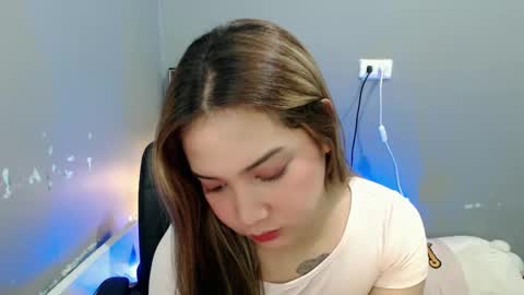    online show from December 5, 6:49 pm