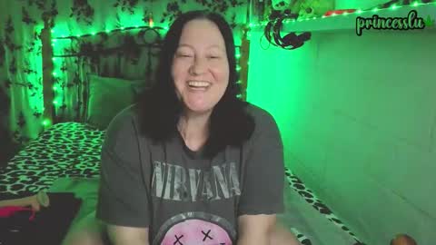 Lux Alot Luxi online show from October 3, 6:49 pm