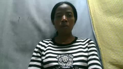 prisca880319 online show from April 18, 11:01 am