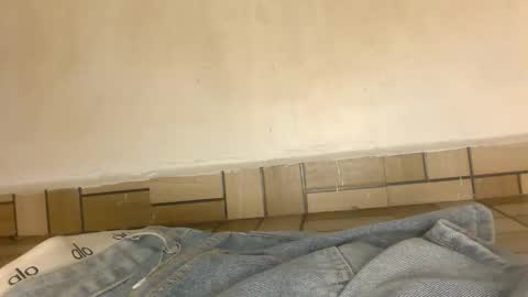 Priscilla online show from February 26, 5:33 am