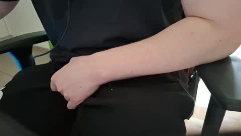 pryli27 online show from April 23, 6:54 am