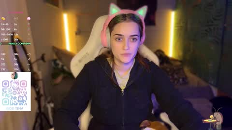 Queen of Pain online show from January 18, 2:37 pm