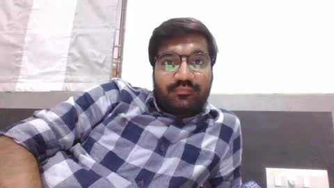 Snapshot of ptl1711 chatting on February 4, 1:06 pm ptl1711 online show from February 4, 1:06 pm