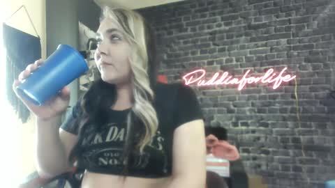 Krystle online show from April 6, 1:45 pm