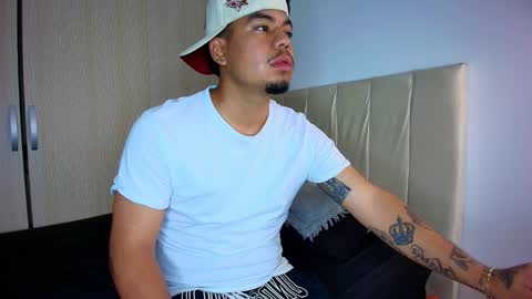 pull_bershh online show from April 3, 1:01 am