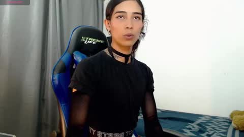 Cris online show from February 11, 5:39 pm