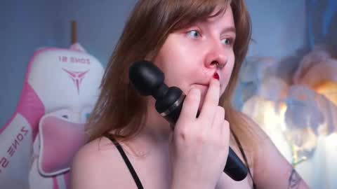 constant schedule Wednesday  Friday  Saturday  Sunday  The Rosemarie online show from November 9, 5:55 am