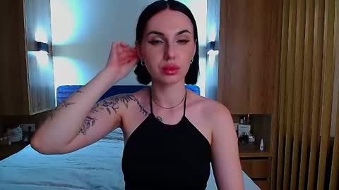Julia online show from July 25, 4:16 pm