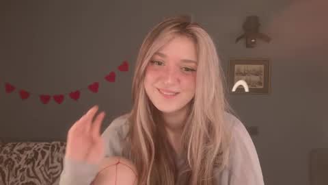 Bella online show from April 10, 6:30 am