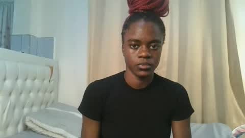 purple_honey1 online show from April 5, 4:59 pm