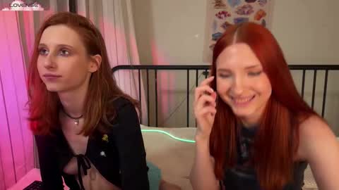 Snapshot of purplebeawer chatting on September 24, 7:20 pm Francine online show from September 24, 7:20 pm