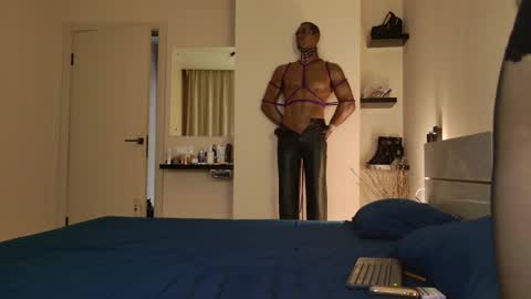 Snapshot of purpled1va chatting on September 21, 10:14 pm PurpleDiva online show from September 21, 10:14 pm