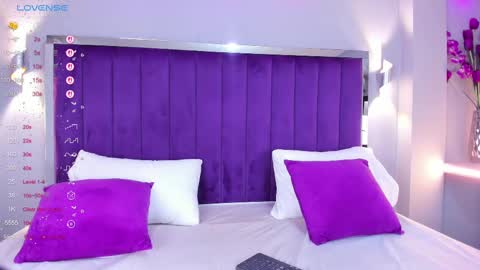 Qetzia online show from September 17, 5:38 pm