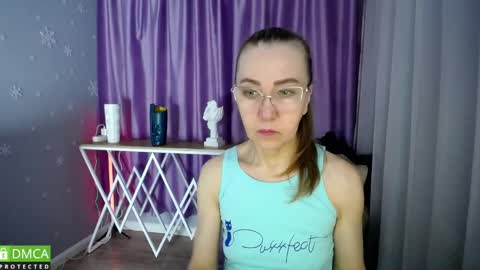 Snapshot of queen_a_n_i chatting on February 2, 10:13 am A N I Ill be here on December 1st online show from February 2, 10:13 am