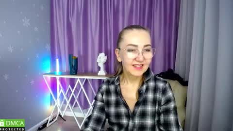 Snapshot of queen_a_n_i chatting on September 28, 2:48 pm A N I Ill be here on December 1st online show from September 28, 2:48 pm