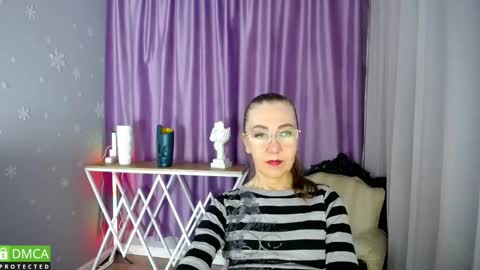 Snapshot of queen_a_n_i chatting on February 23, 5:45 am A N I Ill be here on December 1st online show from February 23, 5:45 am