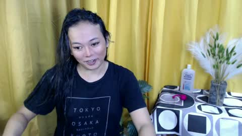 queen_ennah online show from June 19, 8:31 am