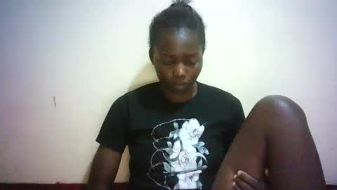 queen_joan online show from February 26, 10:15 pm