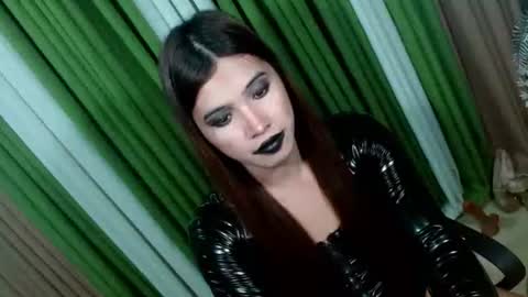 Kendal  online here from 6am-3pm philippine time online show from September 13, 1:52 am