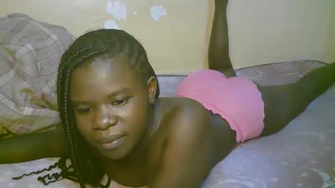 queen_latasha online show from May 10, 3:46 am
