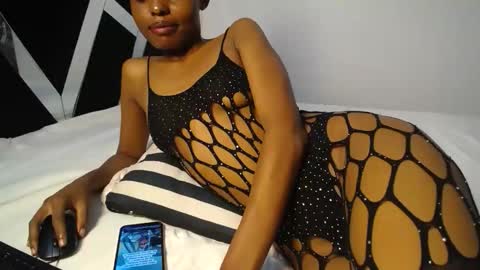 queen_sashavixen online show from April 8, 8:17 am