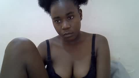 Snapshot of queen_sly chatting on October 22, 7:00 am queen_sly online show from October 22, 7:00 am