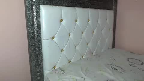 queenchloe1 online show from April 13, 6:56 pm