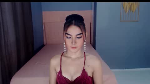 queenemeraldts online show from October 10, 3:23 am