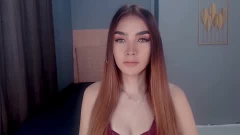 queenemeraldts online show from December 15, 1:56 am