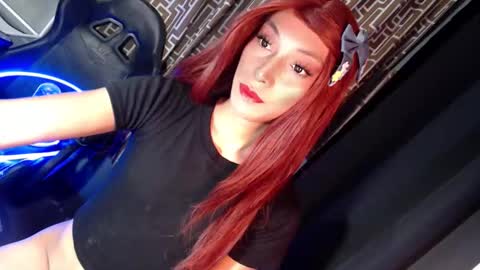 just call me QUEEN and ill be there online show from November 14, 5:15 pm