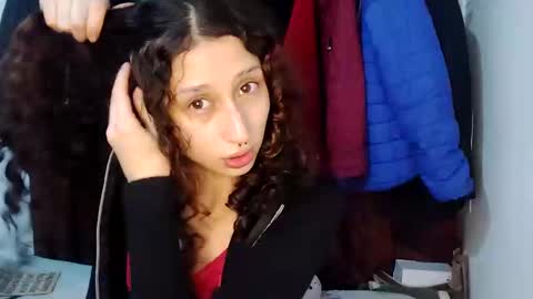 QUEENJEENN online show from November 4, 1:07 am