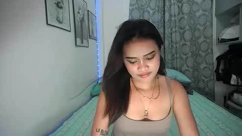 liyaaahhhh here online show from October 11, 5:05 pm