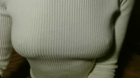 queenoftenderness online show from April 18, 8:20 pm