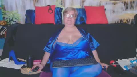QueenPammy online show from November 8, 1:58 pm