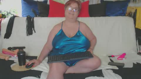 QueenPammy online show from May 9, 7:47 am