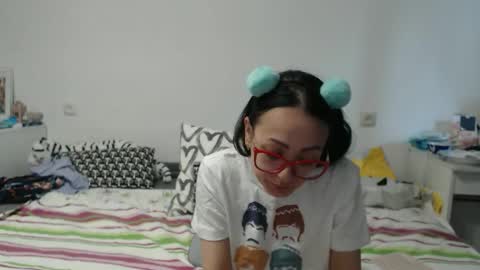 queensofiaqueen online show from April 6, 6:47 am